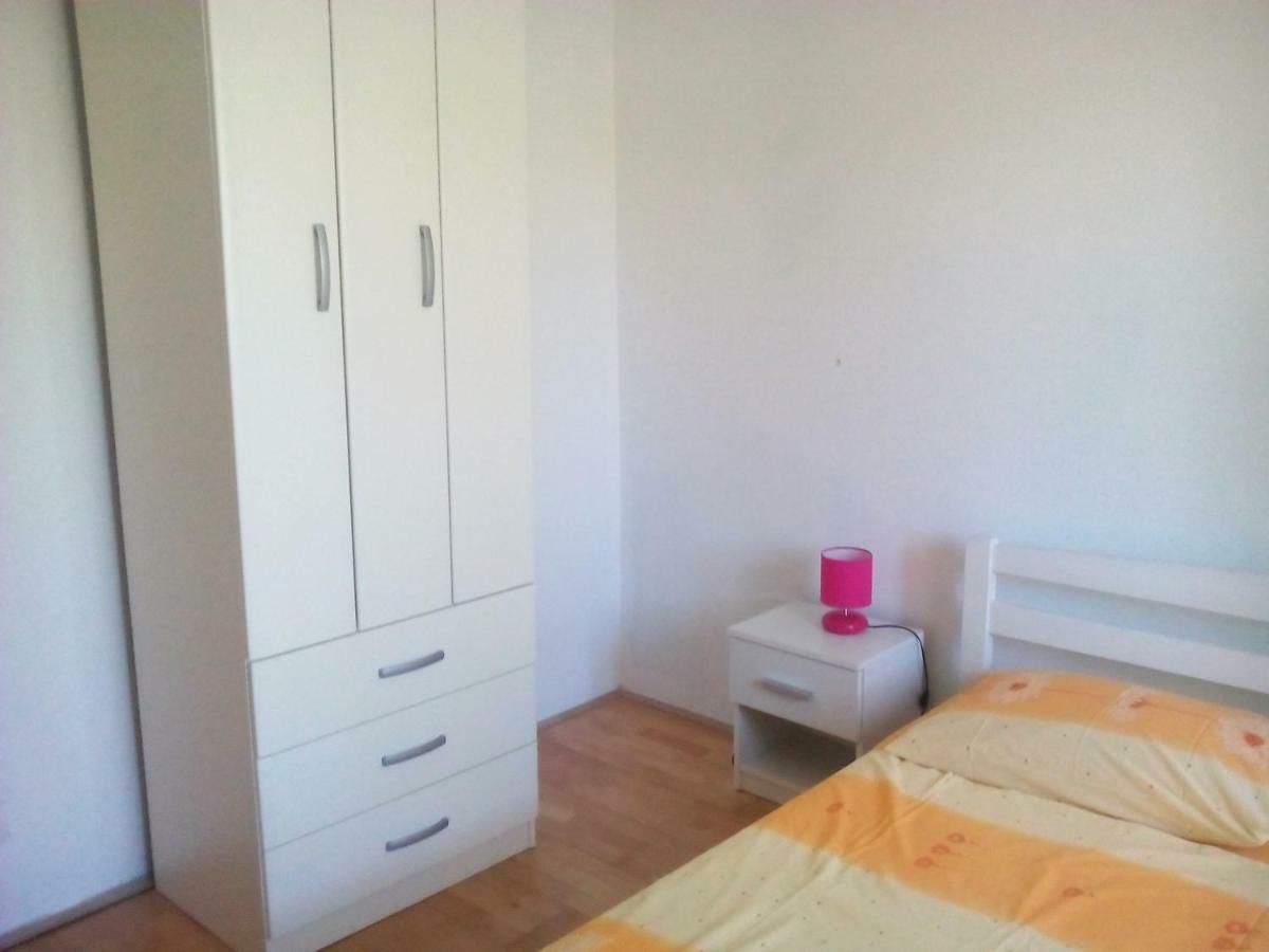Apartments Petko Rogoznica  Esterno foto